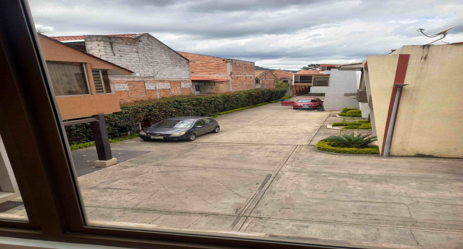 Cuenca, Azuay, 3 Bedrooms Bedrooms, ,2 BathroomsBathrooms,Single Family Home,For Sale,1248