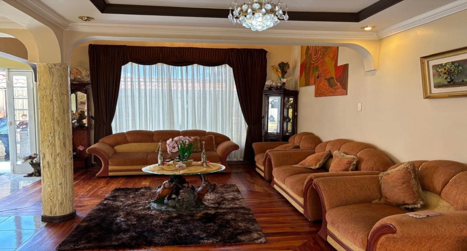 Cuenca, Azuay, 4 Dormitorios Dormitorios, ,3 BañosBaños,Case de Una Sola Familia,En venta,1612411251754396